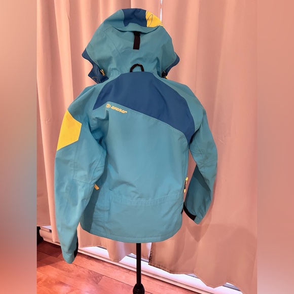 Ziener ski jacket (shell) size 36 (Us = around 6) - Picture 2 of 3